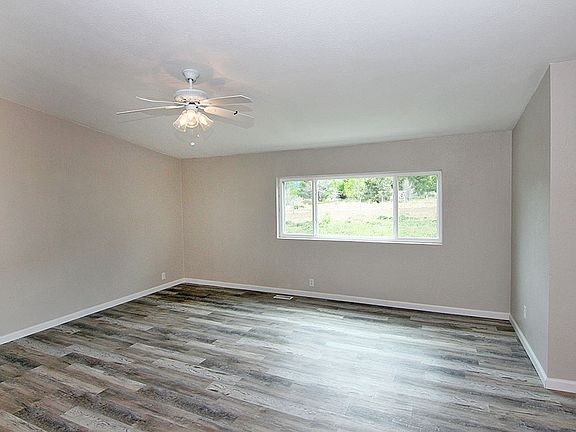 4th image of 866 Washoe Dr
