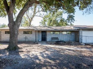 5866 Myrtle St, Orange, TX 77630