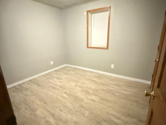 5th image of 2701 Emerson Ave N APT 1