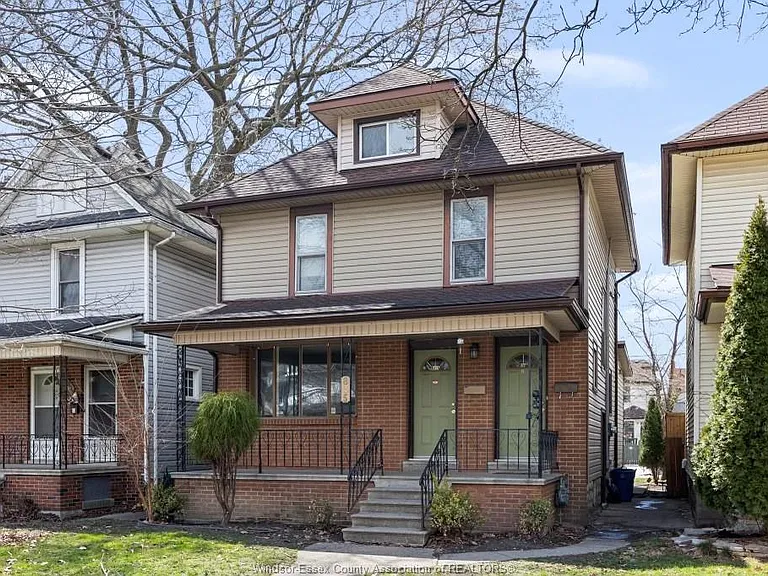835 Moy Ave #MAIN — Photo 1