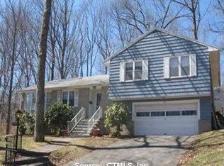 175 Whittier Rd, New Haven, CT 06515