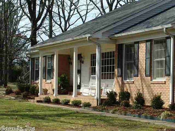 2nd image of 920 Skyline Dr
