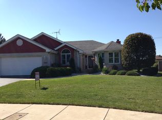 19307 Lange St, Lansing, IL 60438