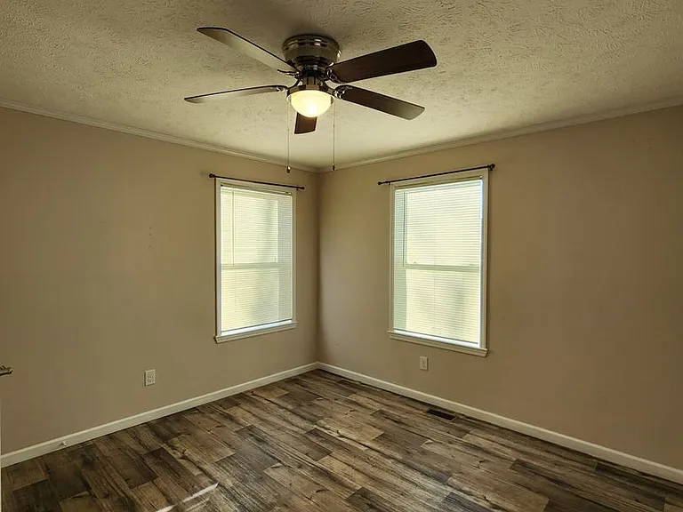 312 McLean Heights Ct — Photo 19