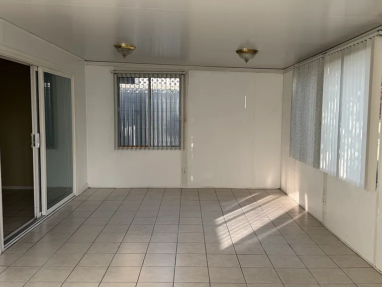 17040 Ridge Park Dr — Photo 10