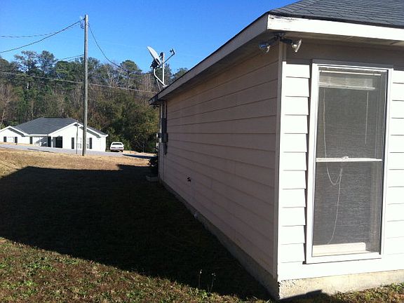 3rd image of 634 Builder Dr