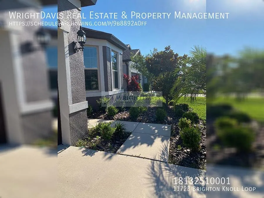 Stunning 4/2 in Riverview with 2 car garage! — Photo 2