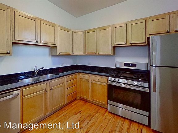 4th image of 3535 N Southport Ave APT 2
