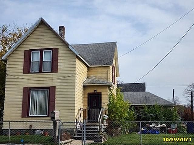 1st image of 400 N Wenona Ave
