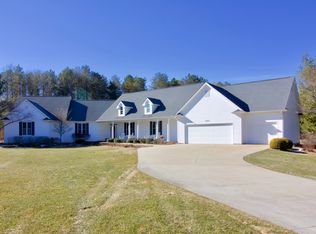 10273 Skyview Dr, Kalamazoo, MI 49009