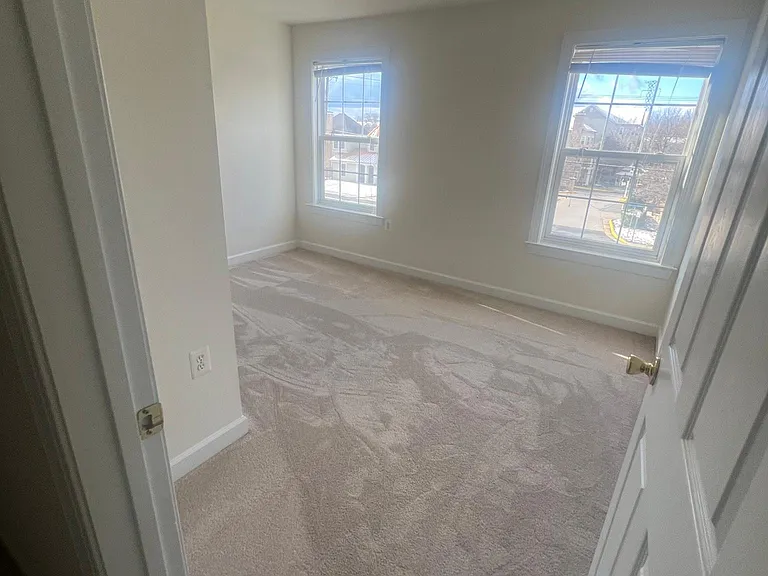 13645 Venturi Ln — Photo 7