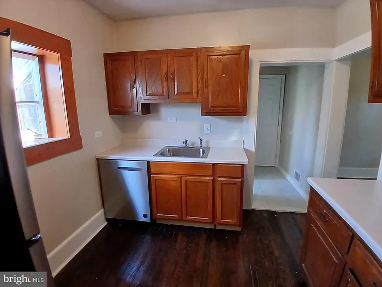 8704 Rhode Island Ave — Photo 11