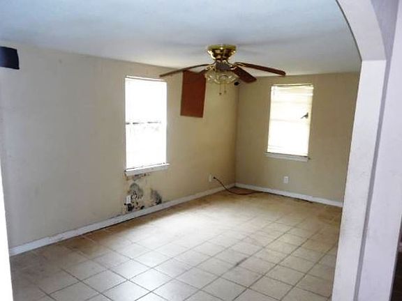 5th image of 4524 Marque Dr