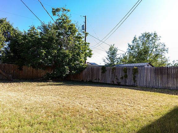 3rd image of 2105 W 3875 S