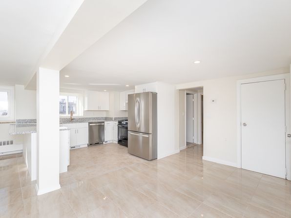 53 Saint Germain St #3