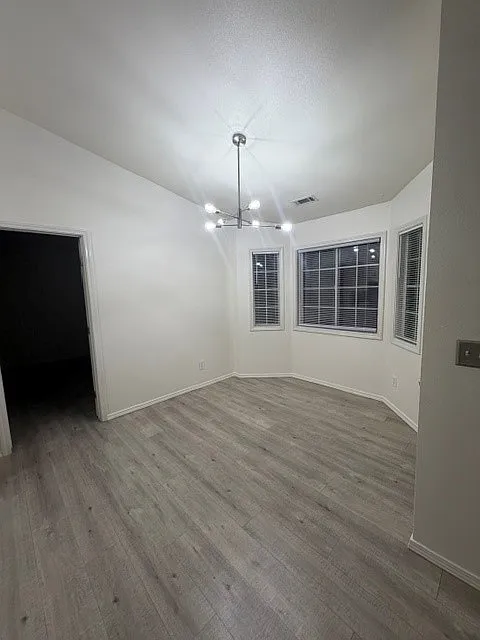 2 bed, 1025 sqft, $1,575 — Photo 4