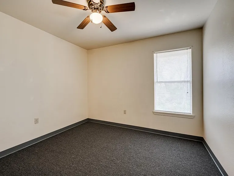 Mariner II Apartments — Photo 21