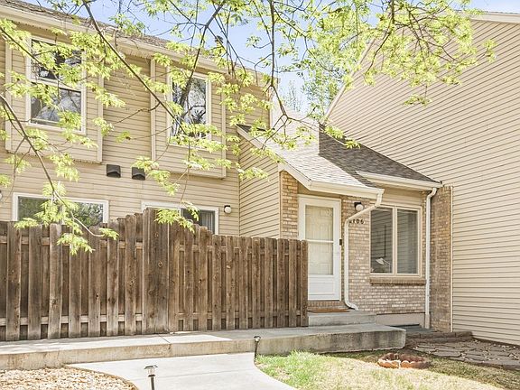 4th image of 2106 Meadow Ct