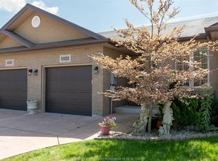 11123 Snowcrest St, Windsor, ON N8P1M2