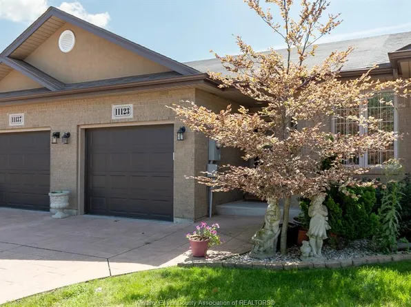 11123 Snowcrest St, Windsor, ON N8P 1M2
