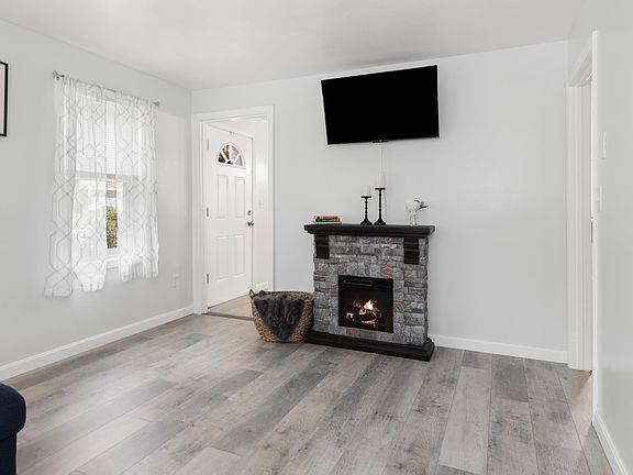 4th image of 43 Donna Drive