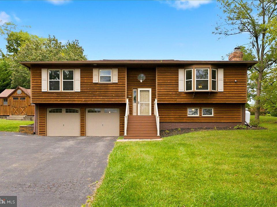 1st image of 409 Sunset Cir
