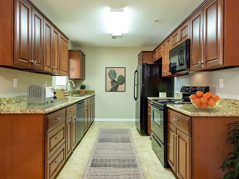 Sablewood Gardens Apartments — Photo 9