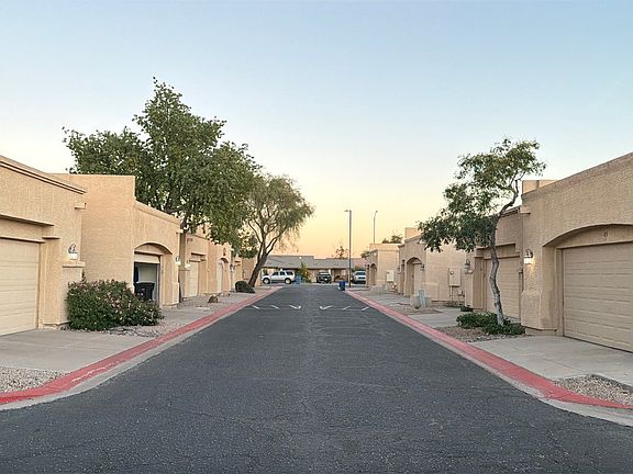 5th image of 625 N Hamilton St Unit 25