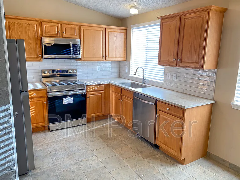 8493 Wild Alfalfa Pl — Photo 3