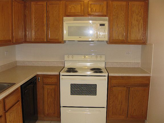 4th image of 9419 Bay Colony Dr APT 1E