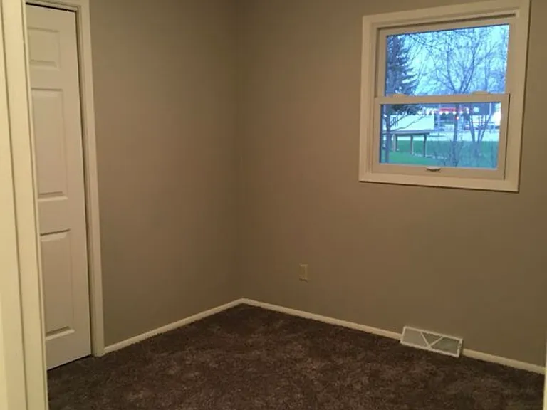 103 W Greenfield Dr — Photo 6