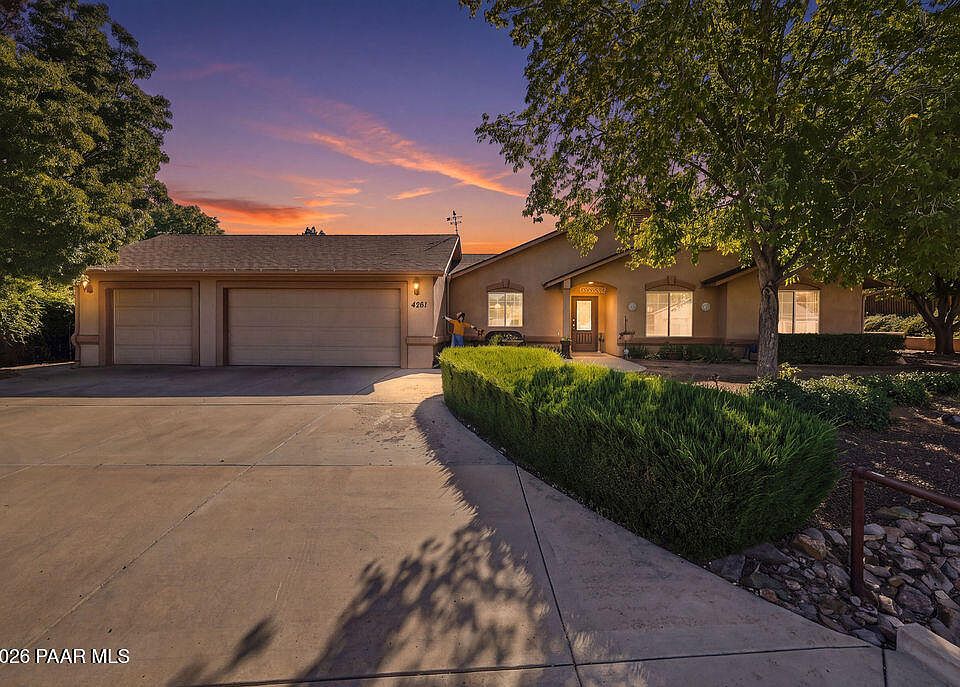 1st image of 4261 N Papago Ln