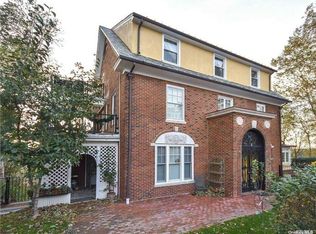 120 Prospect Ave #2, Sea Cliff, NY 11579