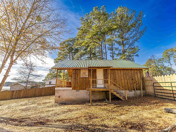 3rd image of 214 Ouachita #310