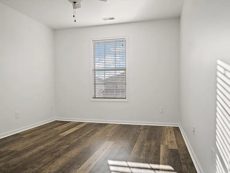 1200 Heron Dr — Photo 24