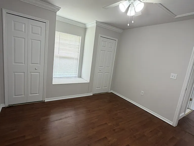 5315 Belrose St — Photo 32