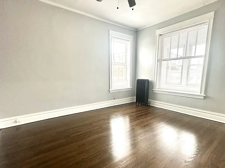 1214 W Rosemont Ave #2 — Photo 1