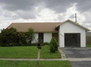 8600 NW 45th St, Lauderhill, FL 33351