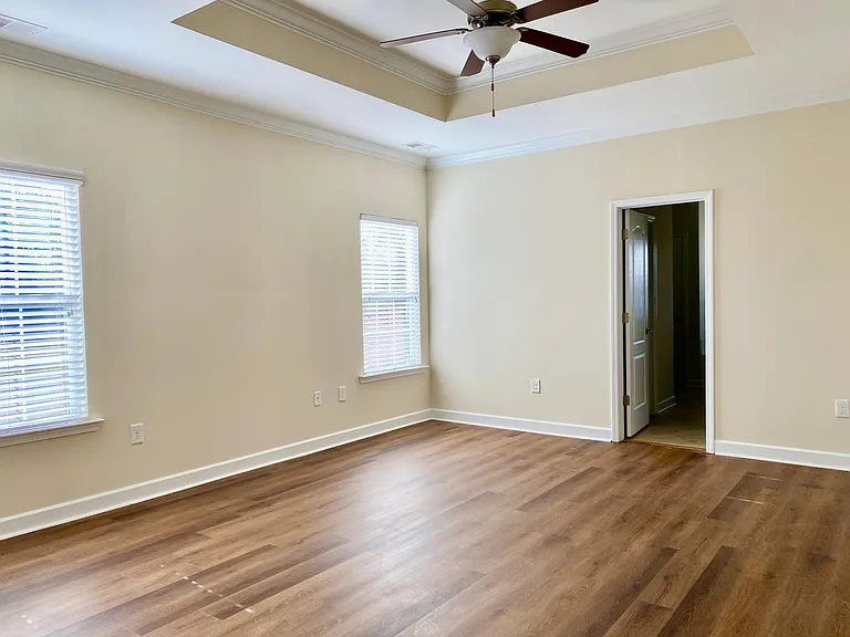1213 Silverstone Ct — Photo 6