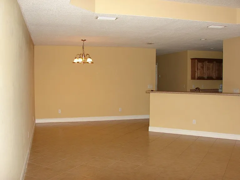 271 Millcrest Dr — Photo 9
