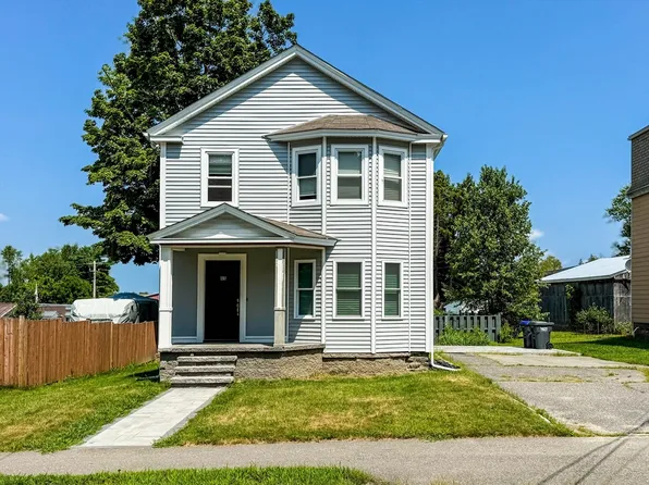 85 Prescott St, Lancaster, MA 01523