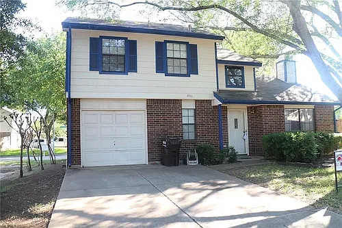 2901 Mulberry Ln Photo 1
