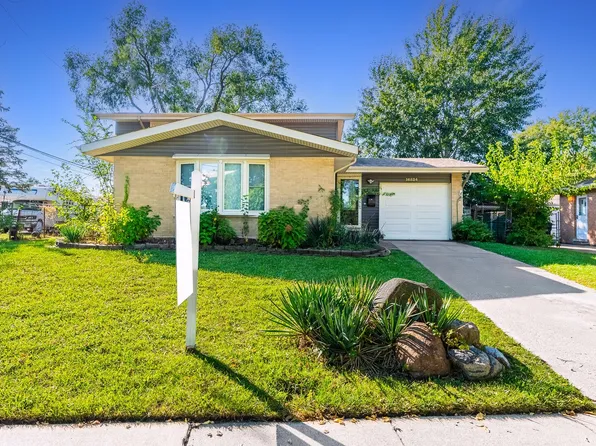 16524 Brockton Ln, Oak Forest, IL 60452