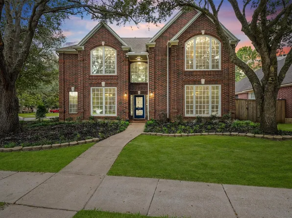 1018 Quiet Glen Court, Sugar Land, TX 77479