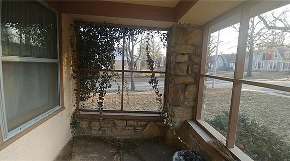 4th image of 5747 Highland Ave