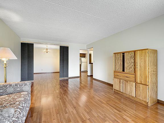 5th image of 2455 Londin Ln E APT 322