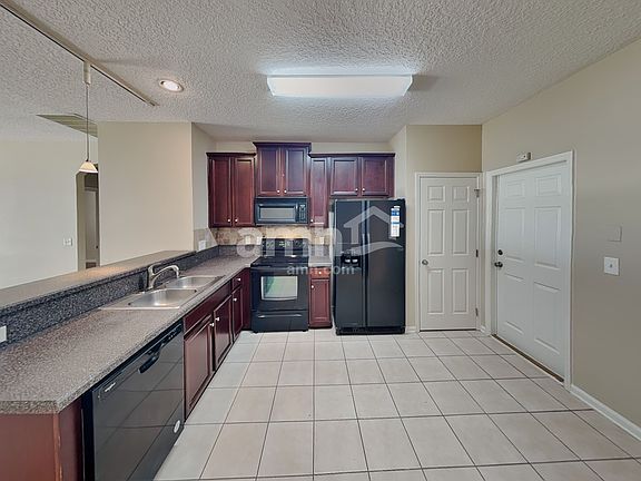 3rd image of 3583 Waterford Oaks Dr