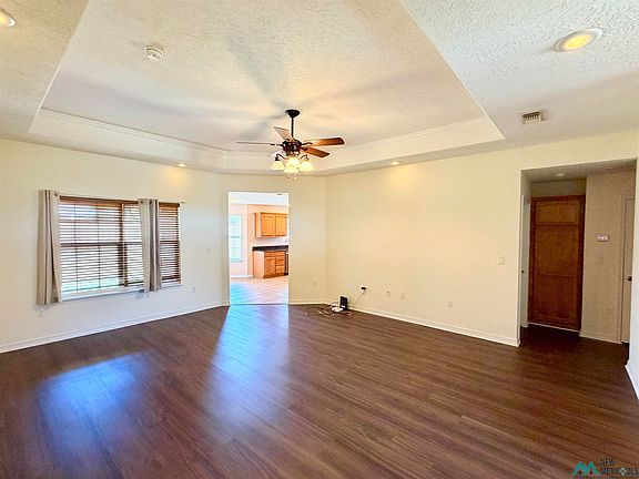 4th image of 4016 Mariah Dr