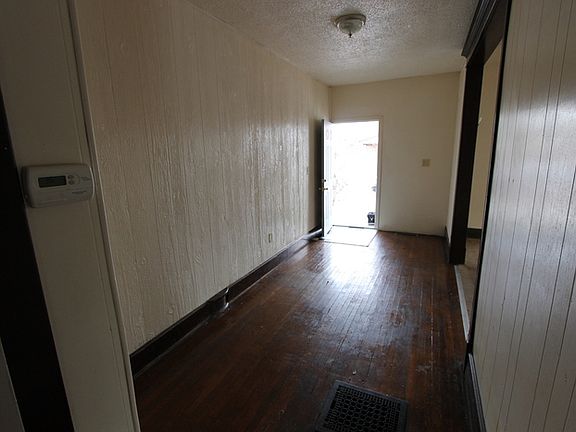 3rd image of 1429 Judson St #A