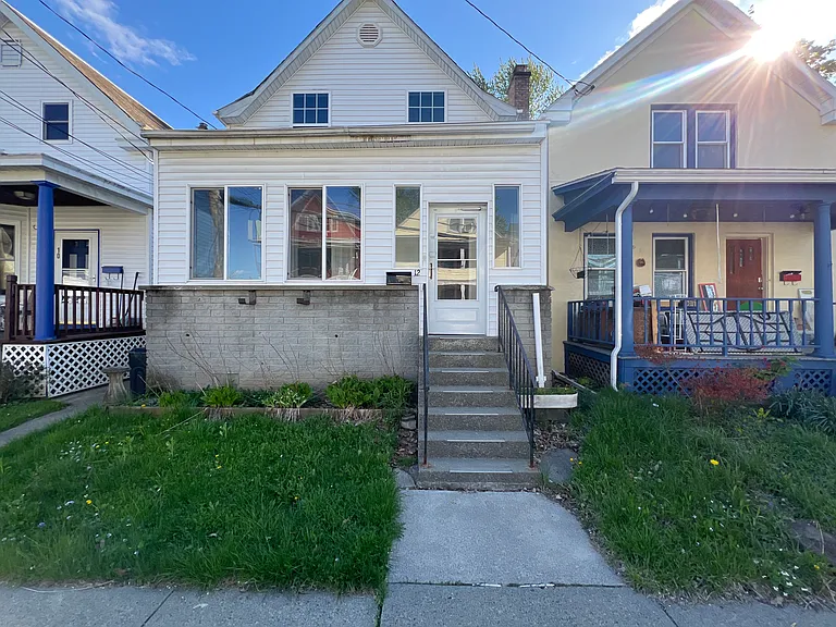 12 Arcadia Ave #1 — Photo 1